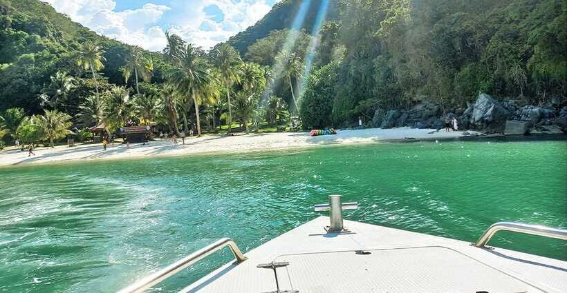 Angthong Marine Park Full-Day Big Boat Economy Tour - What Travelers Say: Authentic Perspectives