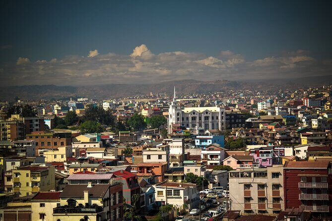 Antananarivo : Custom Walking Tour With A Guide (Private Tour) - Analyzing the Value