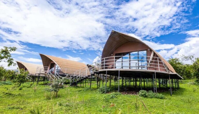 Arusha: 3-Day Ngorongoro Crater Safari with Flights - Exploring Ngorongoro Crater: The Heart of the Safari