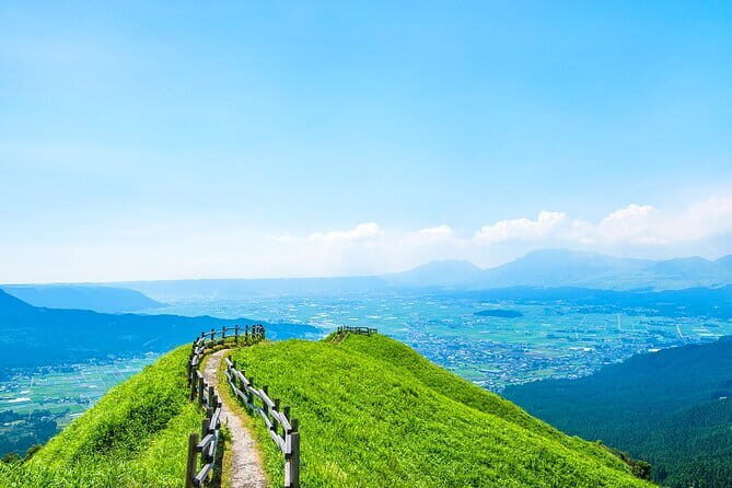 Aso Vocano, Grassland,Onsen and Aso shrine 1-Day Tour - The Itinerary in Detail: What to Expect