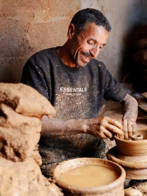 Atlas : Pottery workshop , hiking and swimming Pool - Detailed Review of the Experience