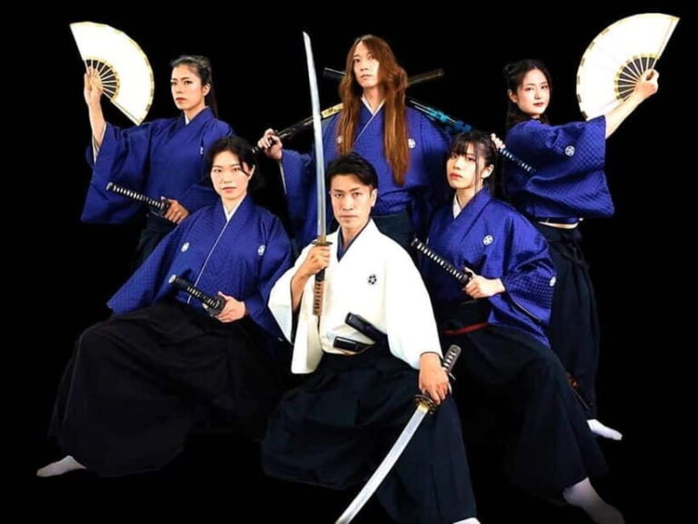Authentic Samurai Fight Experience with Worldwide Coach - The Experience of Wearing Authentic Costumes