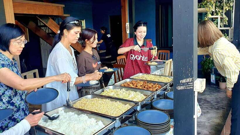 Ayutthaya: Sabieng Riverside Restaurant - Traveller's Lunch - What to Expect During Your Visit
