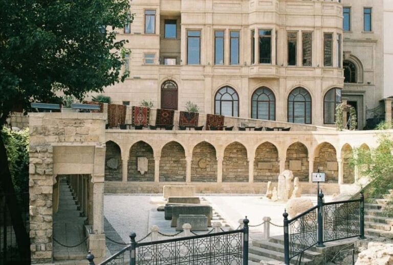 Baku Old City Wonders: A Walking Tour Through Time - What Makes This Tour Stand Out?