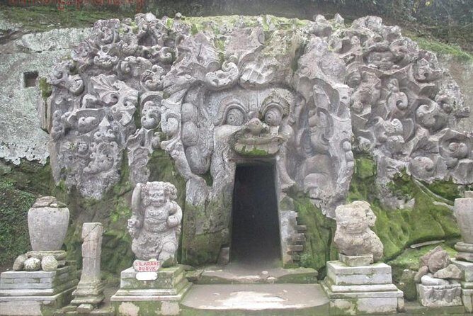 Bali Traditional Dance, Waterfall and Hindu temple with lunch - Practical Aspects of the Tour