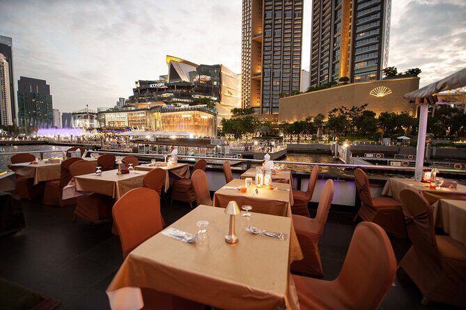 Bangkok Dinner Cruise on the Chao Phraya River - The Good, The Bad, and The Variable