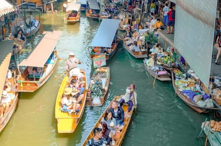 Bangkok: Floating Market & Railway Market with Hotel Pick Up - Authentic Shopping and Tasting