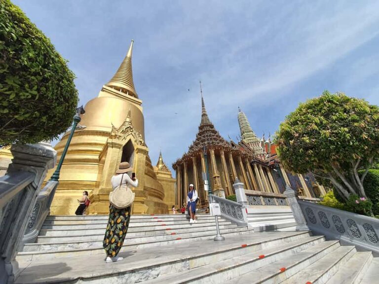 Bangkok: Grand palace and Iconic temple Half-Day Private - Who Should Book This Tour?