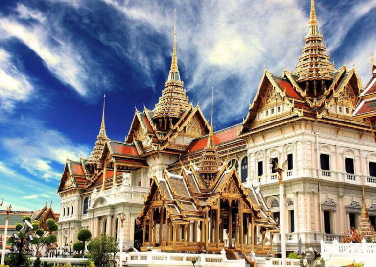 Bangkok: Grand Palace & Emerald Buddha Entry with Audioguide - Practical Details and Tips for Visiting