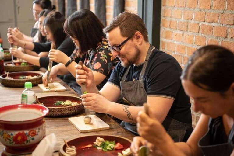 Bangkok: Hands-on Thai Cooking Class and Market Tour - Discovering the Experience: A Deep Dive