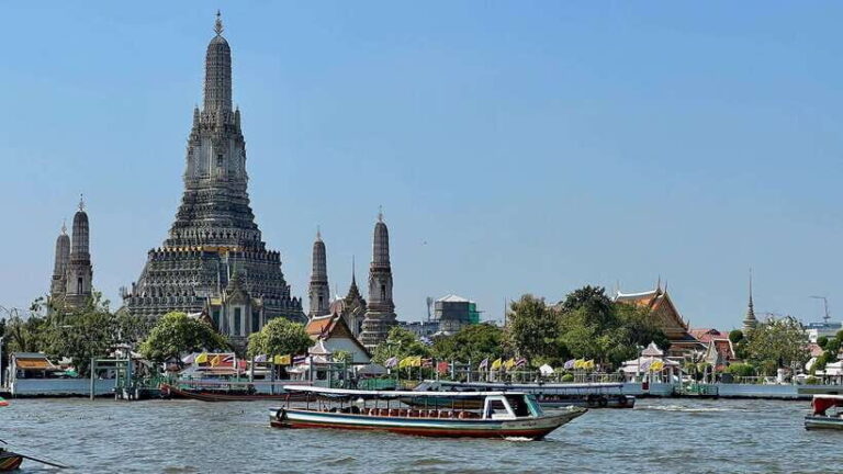 Bangkok: Longtail Boat Canal Tour to Wat Arun - Who Is This Tour Best For?