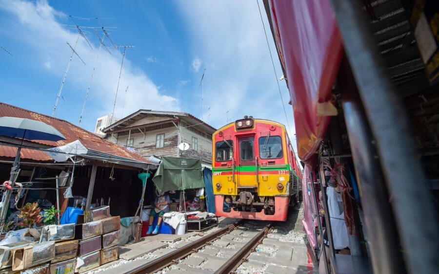 Bangkok: Maeklong Railway Market and Amphawa Floating Market - An In-Depth Look at the Tour
