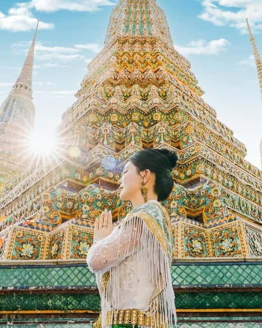 Bangkok: One Day Thai Costume Rental (Lady) - Exploring Bangkok: Landmarks in Costume
