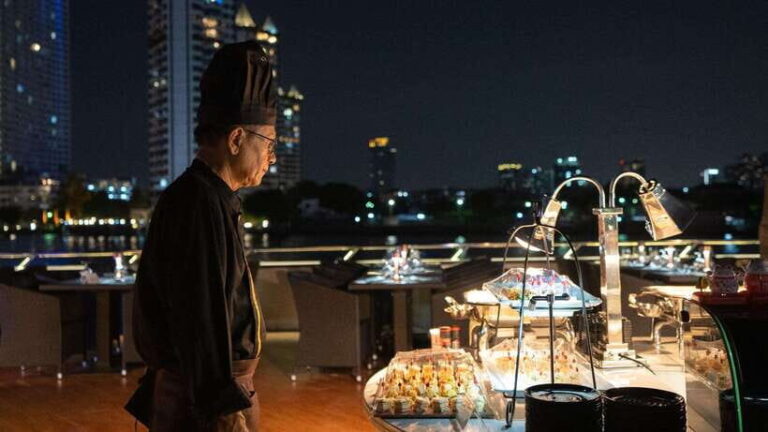 Bangkok: Opulence Luxury Dinner Cruise with Hotel Transfer - The Experiences Strengths and Considerations
