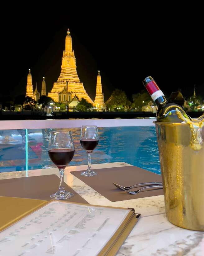Bangkok: Royal Galaxy Dinner Cruise with Siam Fantasy Show - Who will love this experience?