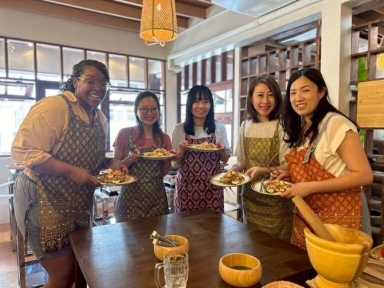 Bangkok: Thai Cooking Class With 4 Dishes & Thai Drink - What Makes This Experience Stand Out