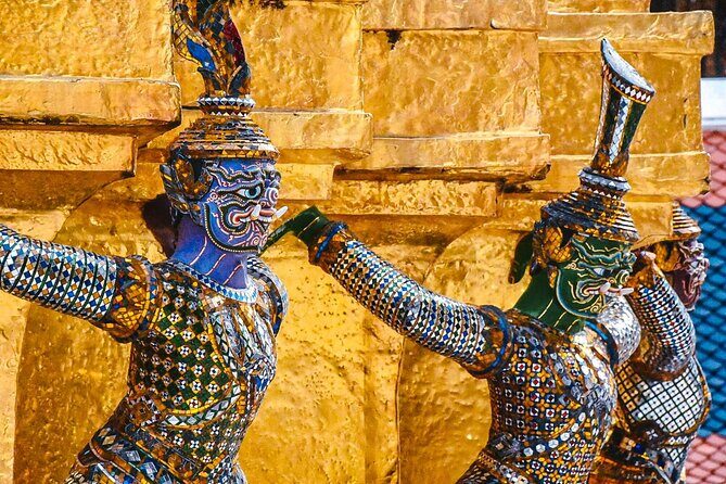 Bangkok: The Grand Palace, Wat Pho, and Wat Arun Walking Tour - What Travelers Say