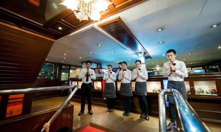 Bangkok: White Orchid Chao Phraya Cruise, Thai Buffet & Beer - The Experience in Detail