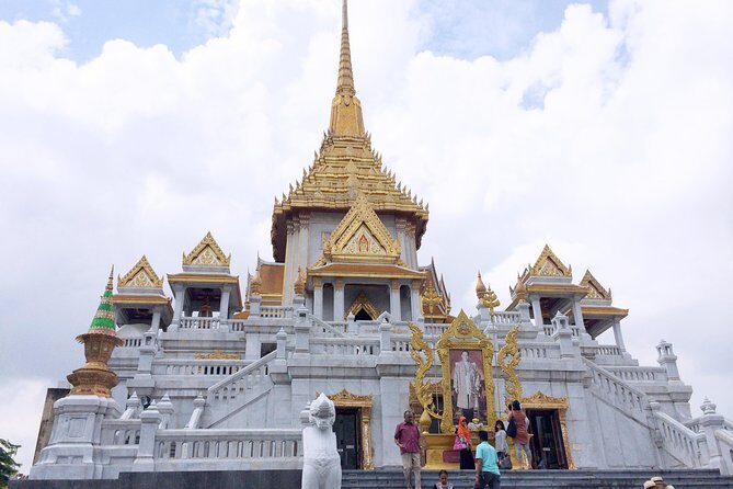 Bangkoks Inspiring Buddhist temples - The Experience: What You’ll Experience