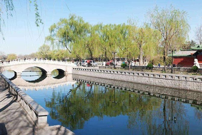 Beijing Hutong Private Walking Tour with Rickshaw in Shichahai Scenic Resort - Authenticity and Value