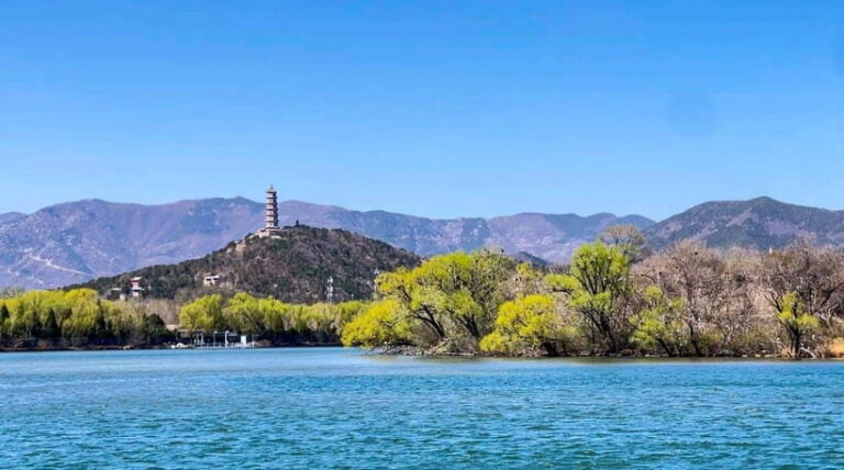 Beijing: Mutianyu Great Wall+Summer Palace or TempleofHeaven - The Lunch Experience