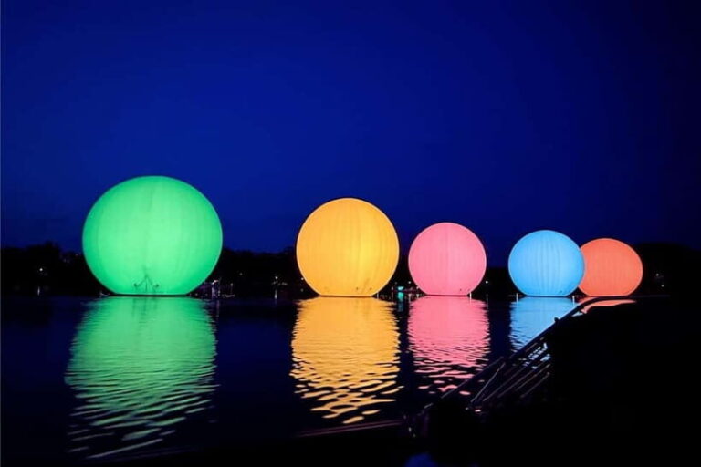 Beijing: Panjiayuan Market&Liangma River Cruise Night Tour - Analyzing the Value