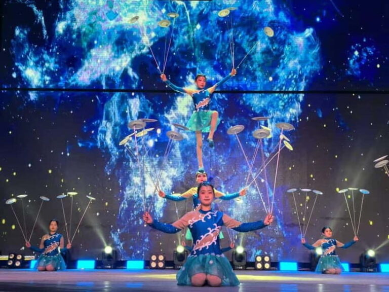 Beijing: Qinle Palace Acrobatics Show Ticket - Who Will Love This Show?