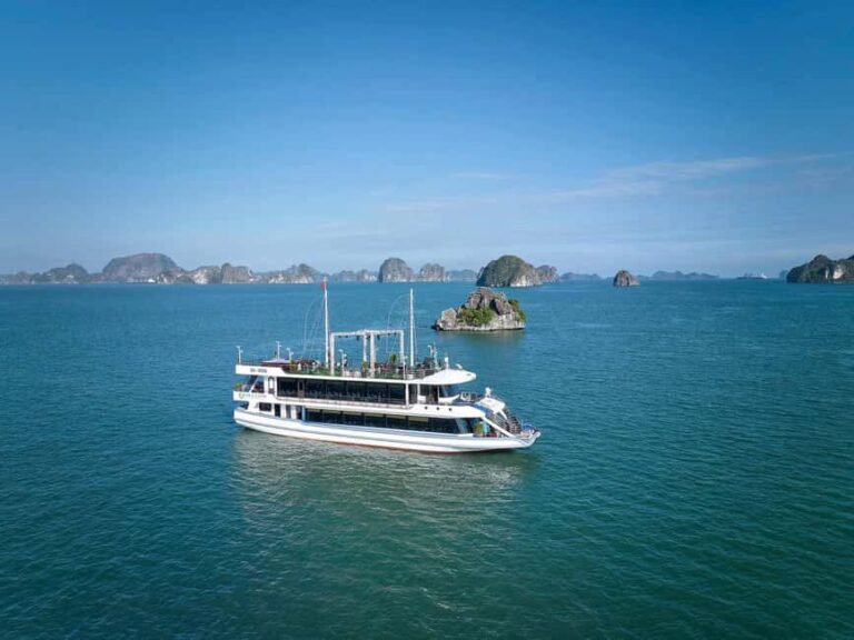 Best Seller 5-Star Halong Bay Cruise Jacuzzi & Buffet Lunch - The Journey Begins: From Hanoi to Halong Bay