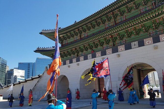 Best Walking Tour to Gyeongbok Palace n Bukchon with Expert - What Makes This Tour Stand Out?