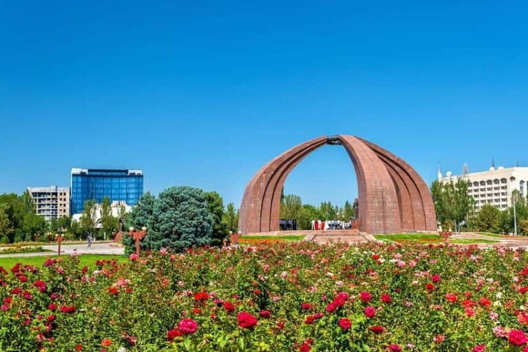 Bishkek : Must-See Private Walking tour - Who Should Consider This Tour?