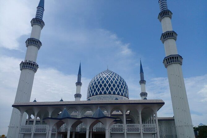 Blue Mosque And Batu Caves Private Tour from Kuala Lumpur - The Practicalities