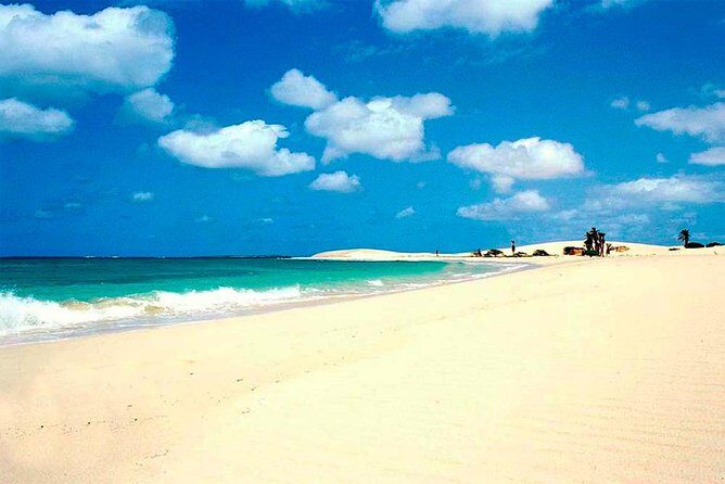 Boa Vista Island: 4-Hour Rabil, Viana Desert & Shipwreck Tour - Transport and Group Size