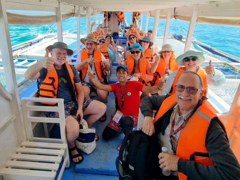 Boracay: Island Hopping Boat Tour with Snorkel and Scuba - The Next Day: Discover Scuba Diving