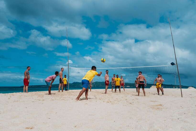 Boracay: Island Hopping & Cliff Jumping by Haqqy Life - Authentic Feedback from Participants