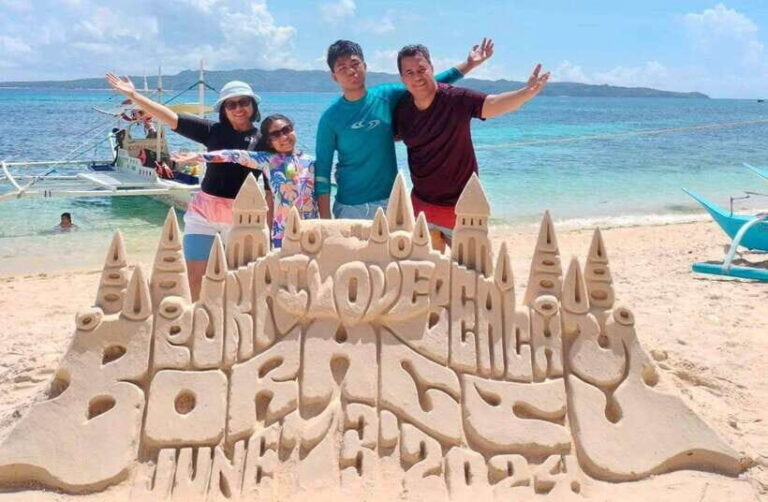 Boracay: Island Hopping with Lunch and Crystal Cove Island - What the Tour Means for You