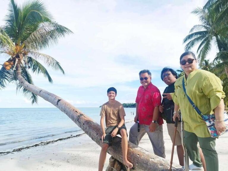 Boracay: Private Land Tour and Lunch with Seaview - What Makes This Tour Stand Out