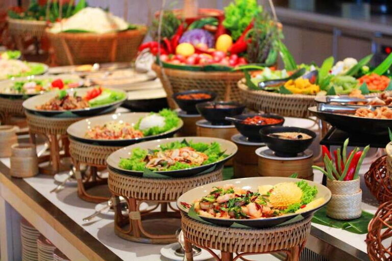 Buffet Dinner Apsara Show with hotel transfers - Who Will Love This Experience?