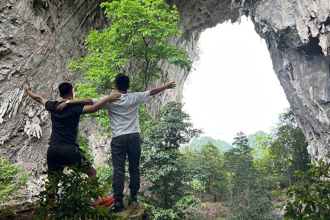 Cao Bang: Ban Gioc Waterfall Full 1 Day Tour with Local Guide - Transport and Group Size