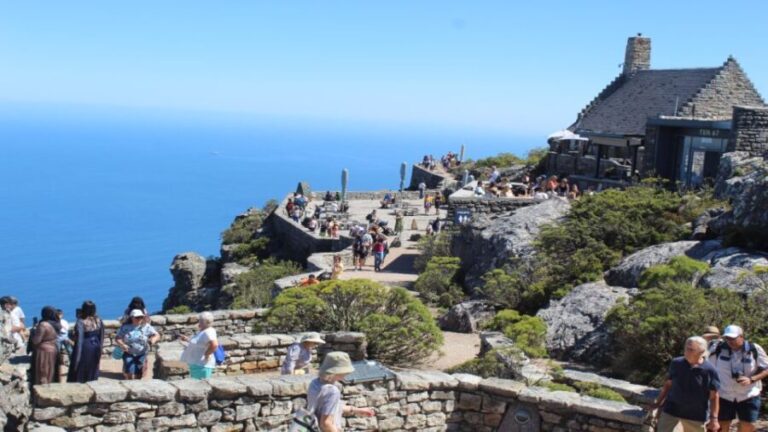Cape Town:- Table Mountain including Hotel Transfer - Real Travelers’ Insights