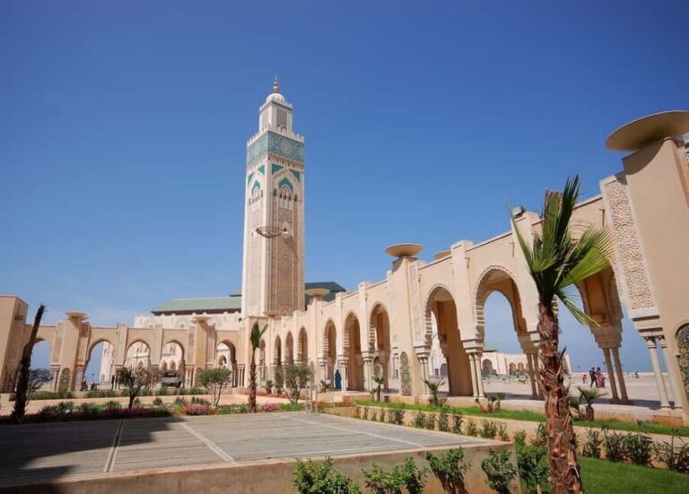 Casablanca Day Tour from Marrakech and Big Mosque Visit - Why This Tour Works