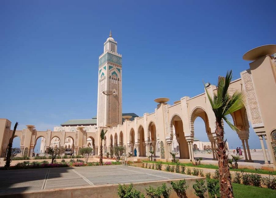 Casablanca Day Tour from Marrakech and Big Mosque Visit - Why This Tour Works