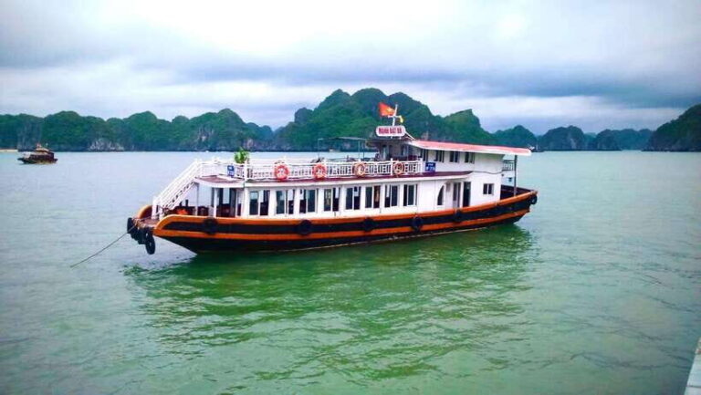 Cat ba: 1 Day private boat ,Lan Ha bay - Ha Long Bay - A Deep Dive Into the Experience
