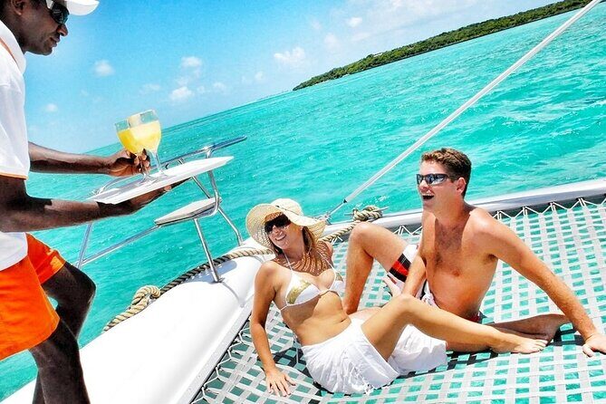Catamaran, BBQ, Ile Gabriel , Ile Plate ,Coin de Mire - What Makes This Tour Stand Out