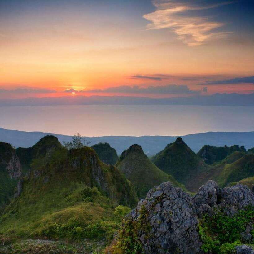 Cebu: Osmeña Peak and Kawasan Canyoneering Day Tour - A Detailed Look at the Tour Experience