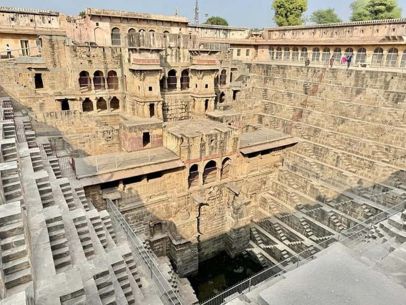 Chand Baori Stepwell tour with english speaking guide - Discovering Chand Baori: An Architectural Marvel