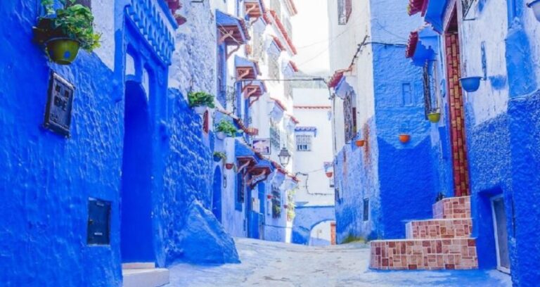 Chefchaouen: Day Trip from Tangier - The Guide and Group Dynamics