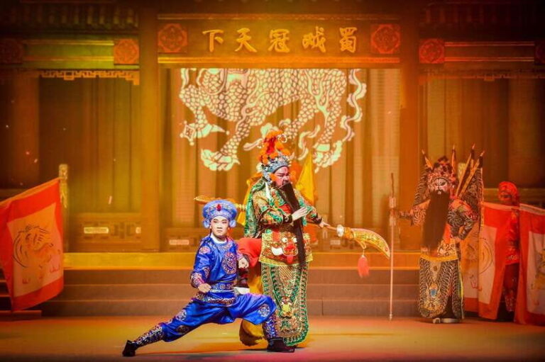 Chengdu: Classic Sichuan Opera Show Furong Guocui & free tea - Why the Performance Is Worth It