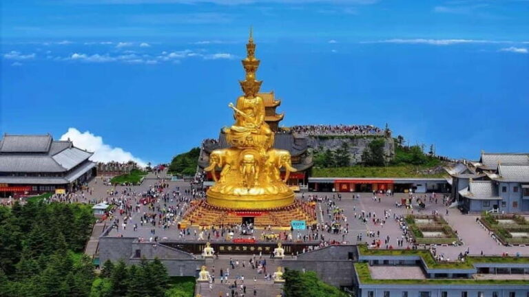Chengdu: Leshan Buddha and Emeishan Guided 2-Day Trip - Detailed Breakdown: Why This Tour Works