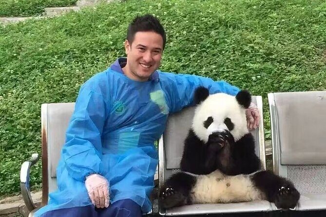 Chengdu Panda Research Base Tickets And Optional Private Tour - The Itinerary in Detail