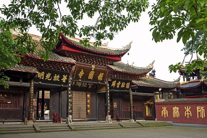 Chengdu Private Day Tour to Emei Mountain with Lunch and Cable Car Ride - Valuing the Price: Is It Worth It?